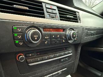 BMW 3-serie 318i High Executive Pano Navi Clima picture 13