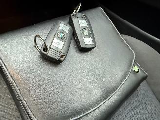 BMW 3-serie 318i High Executive Pano Navi Clima picture 9