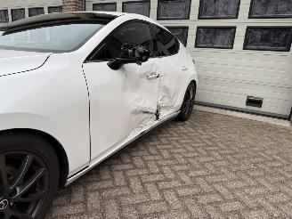 Mazda 3 2.0 e-Skyactiv-G M 122 Luxury Navi Clima Cruise Leder picture 10