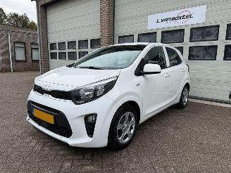 damaged passenger cars Kia Picanto 1.0 DPi Comfortline Airco Cruise NAP ! 2023/8