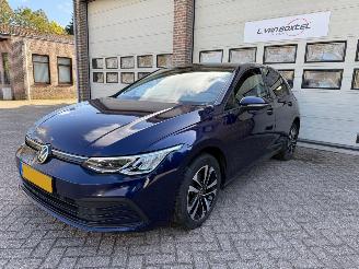 krockskadad bil auto Volkswagen Golf 1.5  eTSI United Automaat Pano Navi Clima 2020/12