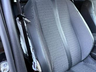 Peugeot e-208 EV Allure Pack 50 kWh Navi Clima NAP ! picture 19