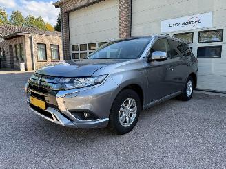damaged passenger cars Mitsubishi Outlander 2.4 PHEV Pure Navi Clima Cruise 89684 Km NAP ! 2021/12