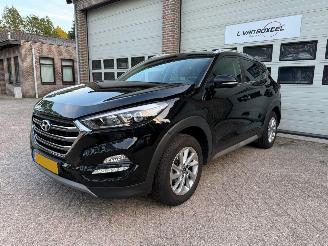 Damaged car Hyundai Tucson 1.6 GDi Comfort Navi Clima Cruise 79852 Km ! 2018/8