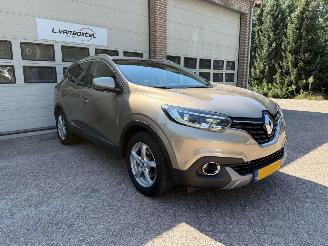 Damaged car Renault Kadjar 1.2 TCe Intens Navi Clima Cruise 2015/11