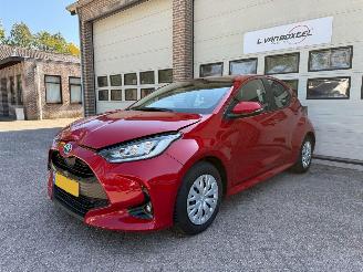Damaged car Toyota Yaris 1.5 Hybrid 115 Active Navi Cruise Clima 37390 Km ! 2023/4