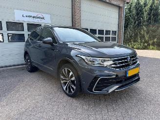 Schadeauto Volkswagen Tiguan 1.5 TSI R-Line Automaat Virtual Navi Clima NAP ! 2023/11