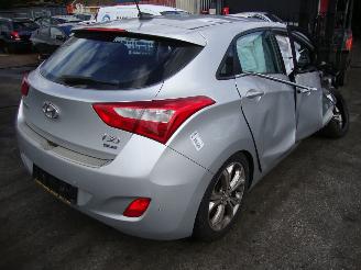 Hyundai I-30  picture 4