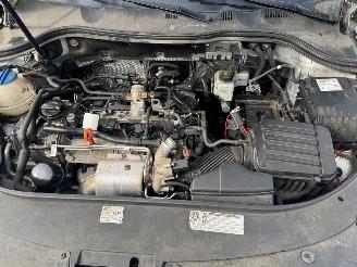 Volkswagen Passat  picture 9