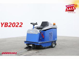 krockskadad bil machine   95 BJ 2022 33Hrs! Kehrmaschine / Veegmachine 2022/1