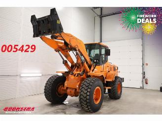   DL250 Wiellader Airco BY 2011 picture 2