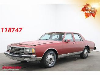 Auto incidentate Chevrolet Caprice 5.7 V8 350ci Aut. Airco Elek Ramen BJ 1983. 1983/1