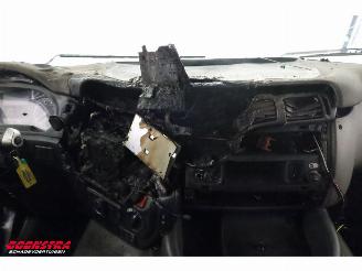 DAF CF 230 FA LBW Dhollandia Euro 6 304.000 KM!! picture 8