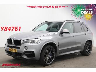 skadebil auto BMW X5 M50d MOTORSCHADEN Pano ACC Memory Leder AHK SHZ. 2018/4