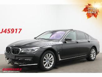 Damaged car BMW 7-serie 740e iPerformance Massage HUD Memory LRHZ ACC Camera 134.474 km! 2017/11