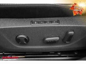 Skoda Octavia Combi 2.0 TDI DSG LED ACC HUD Memory Virtual SHZ picture 25