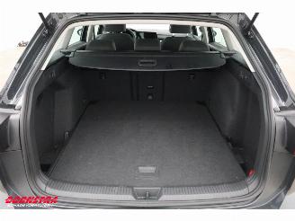 Volkswagen Golf 1.0 eTSI DSG Life ACC Camera LRHZ Navi PDC picture 29