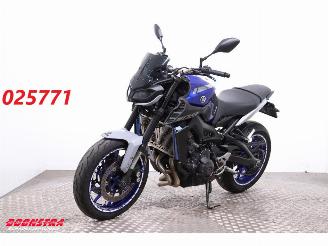 krockskadad bil motor Yamaha MT-09 ABS Quickshift 29.103 km! 2020/2