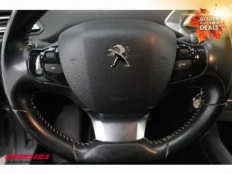 Peugeot 308 1.2 PureTech Active Navi Clima Cruise PDC AHK 151.469 km!. picture 17
