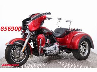 danneggiata motocicli Harley-Davidson  FLHTCUTG Tri Glide Trike 2012/1