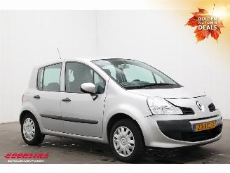 Renault Modus 1.2 TCE Expression Airco Radio/CD 106.670 km! picture 2