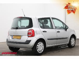 Renault Modus 1.2 TCE Expression Airco Radio/CD 106.670 km! picture 3
