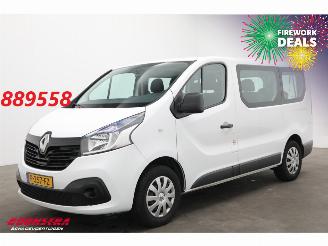 krockskadad bil bedrijf Renault Trafic Passenger 1.6 dCi Expression Energy 9-Pers. Airco 2018/5