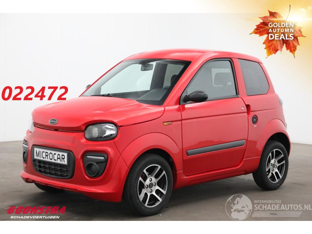 Microcar  M.GO 6 Radio LMV 3.876 km!
