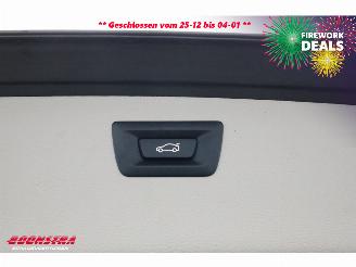 BMW 3-serie Touring 330i Luxury Edition LED Leder Clima Cruise SHZ picture 16