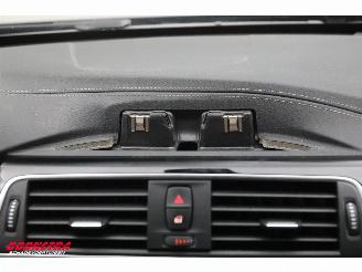 BMW 3-serie Touring 330i Luxury Edition LED Leder Clima Cruise SHZ picture 11