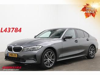 BMW 3-serie 330i Business Edition LED LiveCockpitPro Clima Navi Cruise picture 1