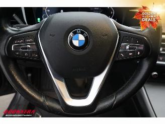 BMW 3-serie 330i Business Edition LED LiveCockpitPro Clima Navi Cruise picture 20