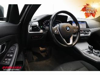 BMW 3-serie 330i Business Edition LED LiveCockpitPro Clima Navi Cruise picture 19