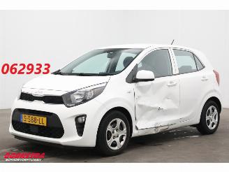 damaged passenger cars Kia Picanto 1.0 DPi ComfortLine Airco Cruise 2023/2