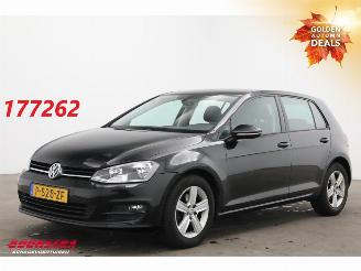 Auto incidentate Volkswagen Golf 1.2 TSI Trendline 5-DRS Navi Clima Cruise SHZ PDC AHK 2014/2