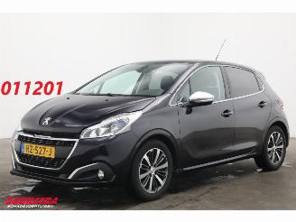 skadebil auto Peugeot 208 1.2 PureTech Allure Navi Clima Cruise Camera PDC 63.155 km! 2018/2