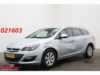 damaged passenger cars Opel Astra Sports Tourer 1.4 Turbo Blitz Navi Airco Cruise PDC AHK 2015/11