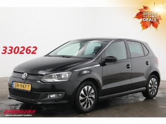 Damaged car Volkswagen Polo 1.4 TDI BlueMotion Navi Airco Cruise PDC AHK 2015/6