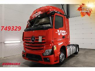 krockskadad bil vrachtwagen Mercedes Actros 1942 L ACC 4X2 Euro 6 2024/2