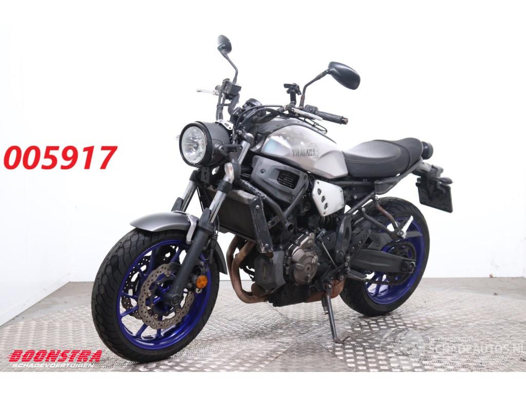 Yamaha  XSR700 ABS 28.102 km!