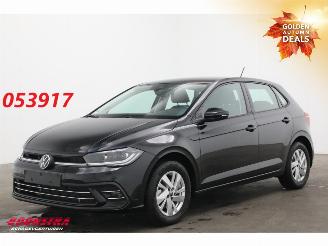 Damaged car Volkswagen Polo 1.0 TSI DSG Highline LED Apple/Android Camera 1.604 km! 2025/6