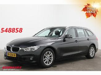 uszkodzony samochody osobowe BMW 3-serie Touring 318i Aut. Corporate LED Navi Clima Cruise PDC AHK 2017/12
