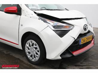 Toyota Aygo 1.0 VVT-i x-play Apple/Android Airo Cruise Camera 57.976 km! picture 6