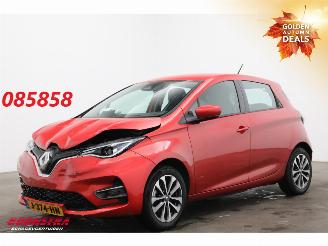Schadeauto Renault Zoé R135 Zen 50 kWh *Incl. Koopaccu* LED Clima Cruise SHZ LRHZ 2020/8