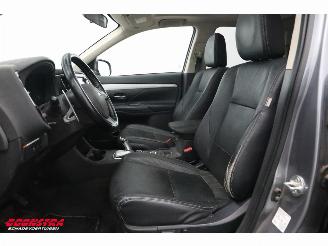 Mitsubishi Outlander 2.0 PHEV Instyle Schuifdak Leder Navi Clima Cruise Camera SHZ AHK picture 16