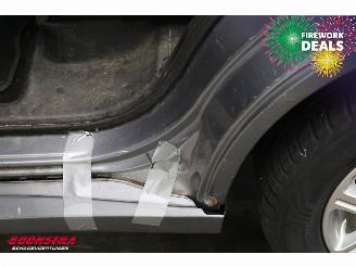 Mitsubishi Outlander 2.0 PHEV Instyle Schuifdak Leder Navi Clima Cruise Camera SHZ AHK picture 8