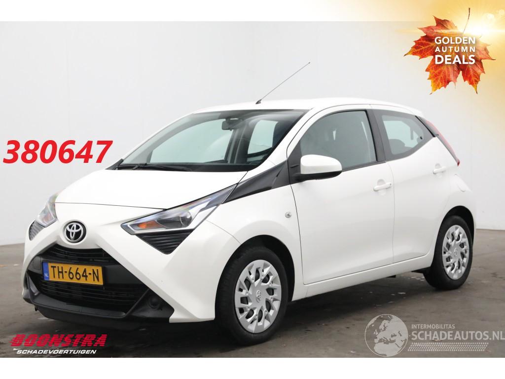 Toyota Aygo 1.0 VVT-i x-play Automaat Airco Camera Bluetooth 18.414 km!!