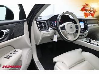 Volvo V-60 2.0 B3 Momentum Pano LED ACC H/K Leder LRHZ Camera picture 16