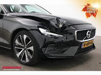 Volvo V-60 2.0 B3 Momentum Pano LED ACC H/K Leder LRHZ Camera picture 6