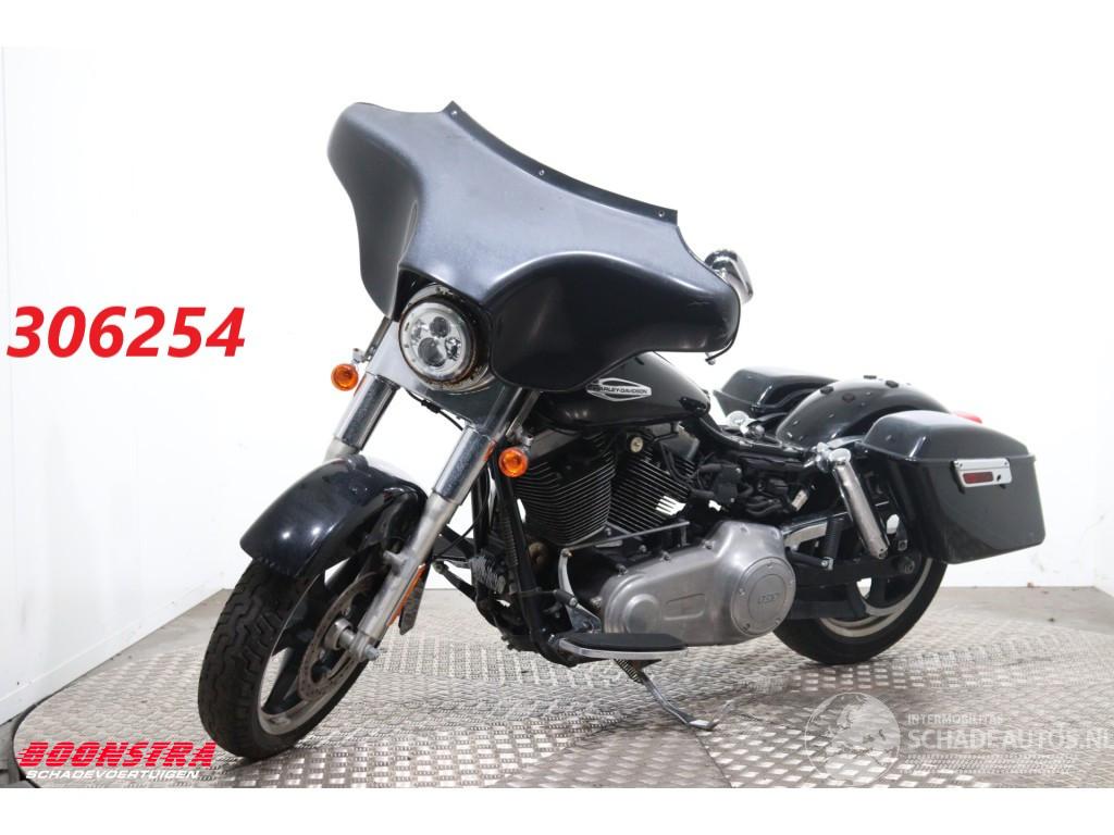 Harley-Davidson  FLD Switchback LED 4.794 Miles!